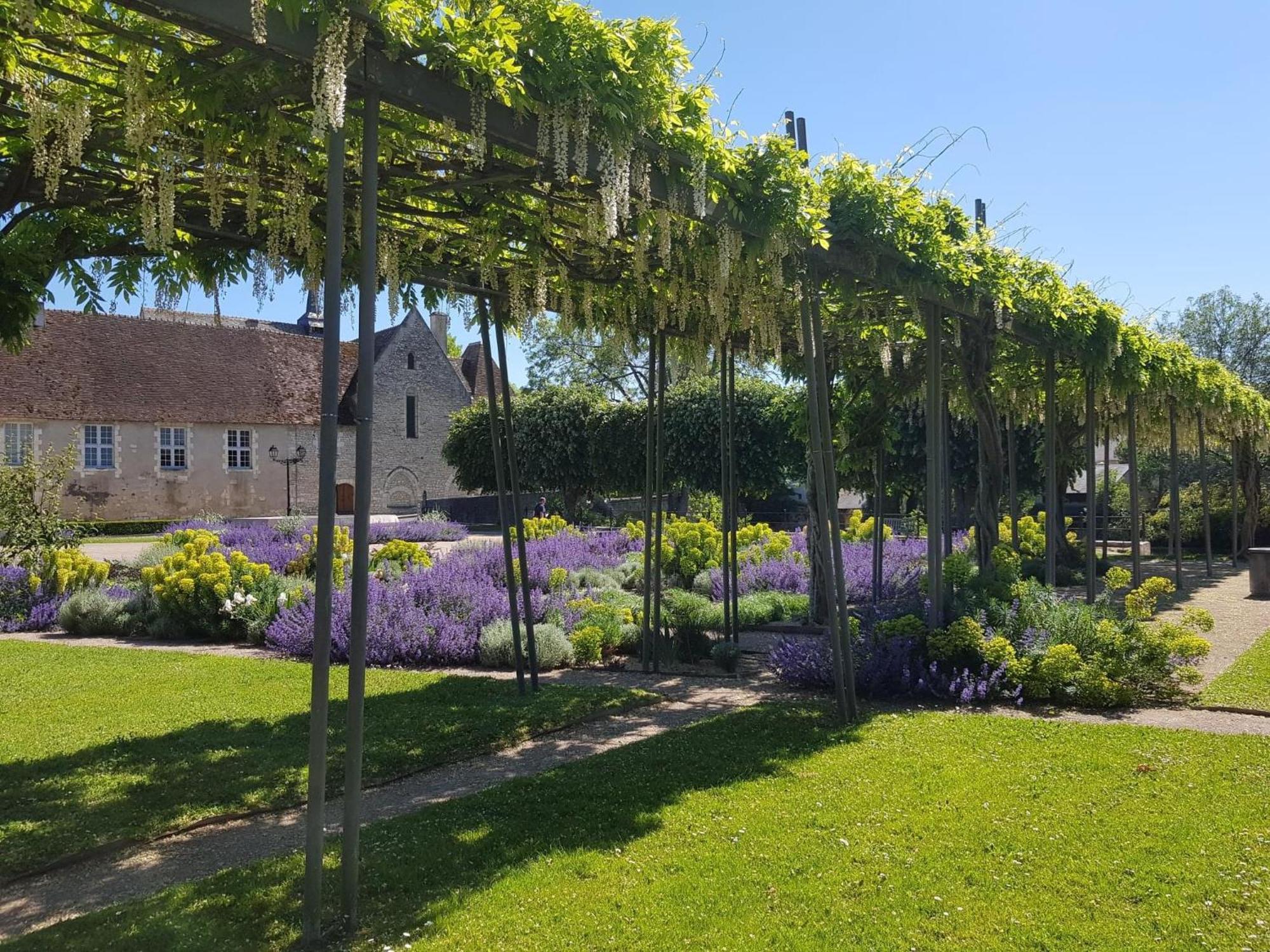 Les Minimes Apartment Issoudun